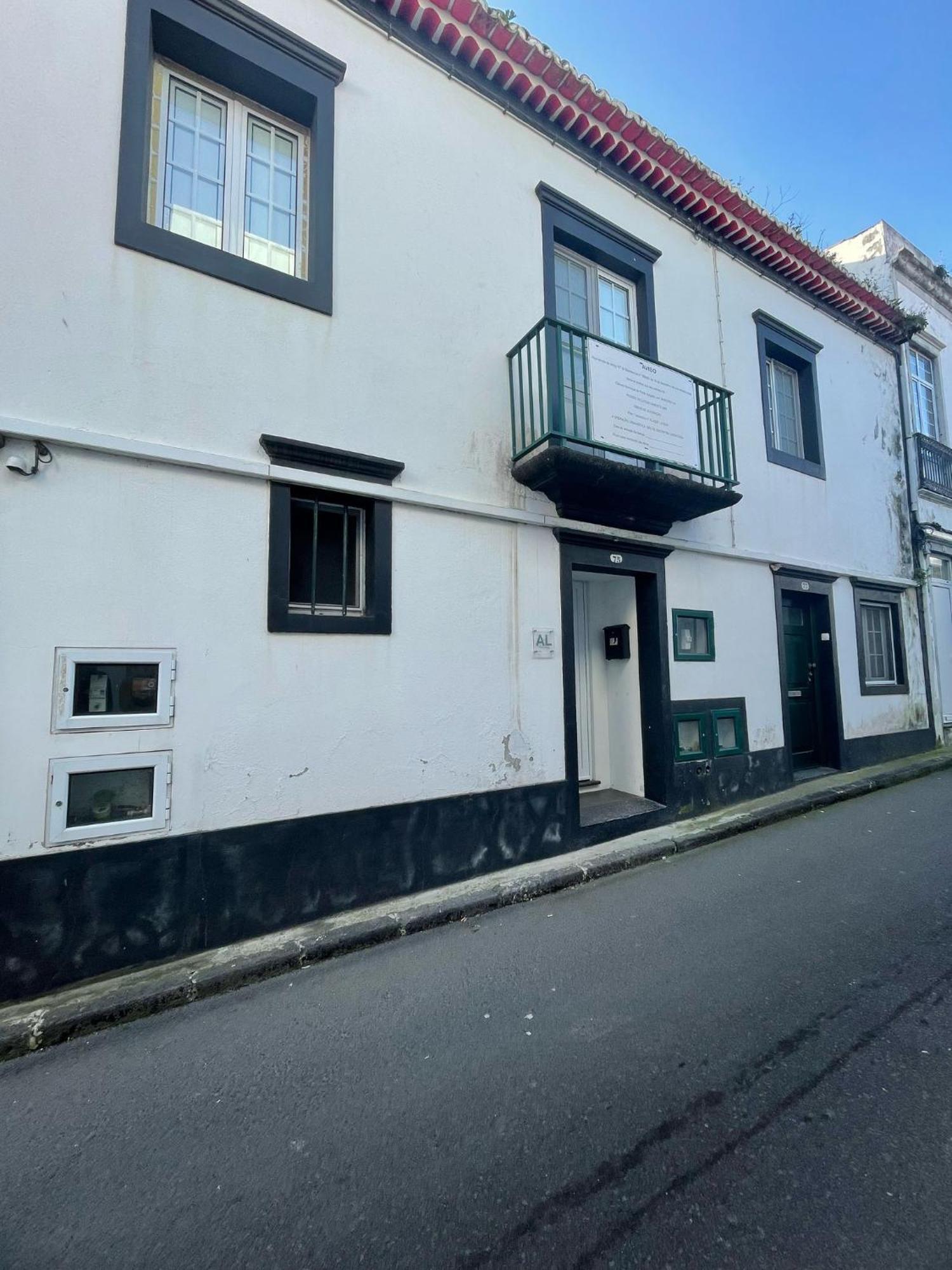 蓬塔德尔加达 Avenida House 1酒店 外观 照片